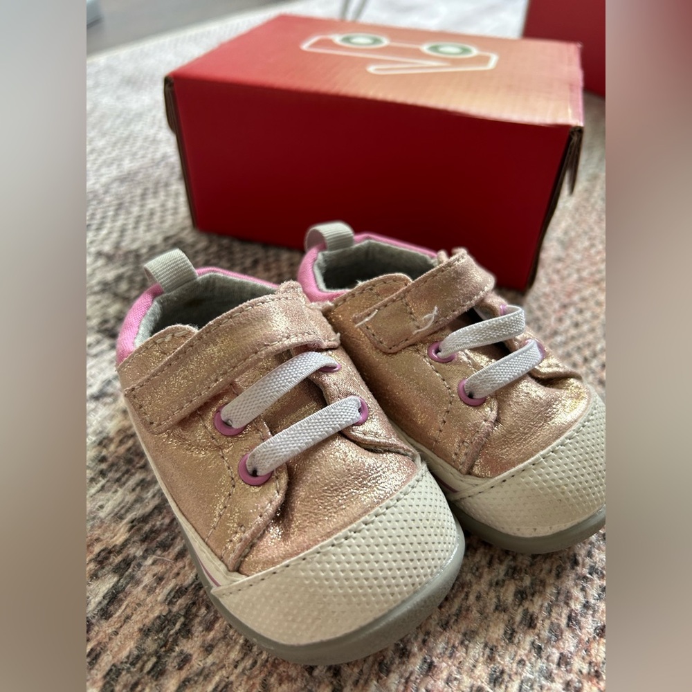 See Kai Run Stevie II Rose Shimmer Size 4